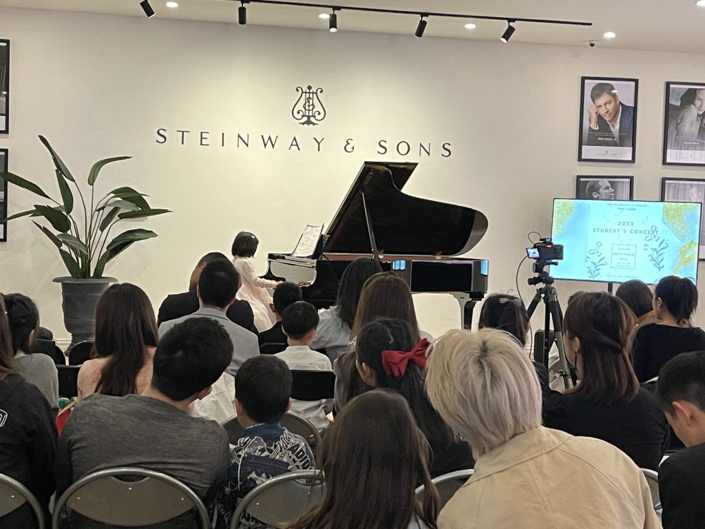 A student of Jeanette Zhang performing at their November concert.